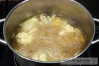 Recept Smetanová květáková polévka s bazalkou - květáková polévka - připrava