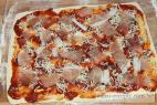 Recept Pizza šneci se sýrem a pršutem - pizza šneci - postup